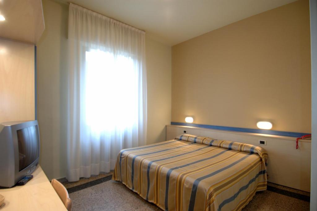 Hotel Moderno Pisa Room photo