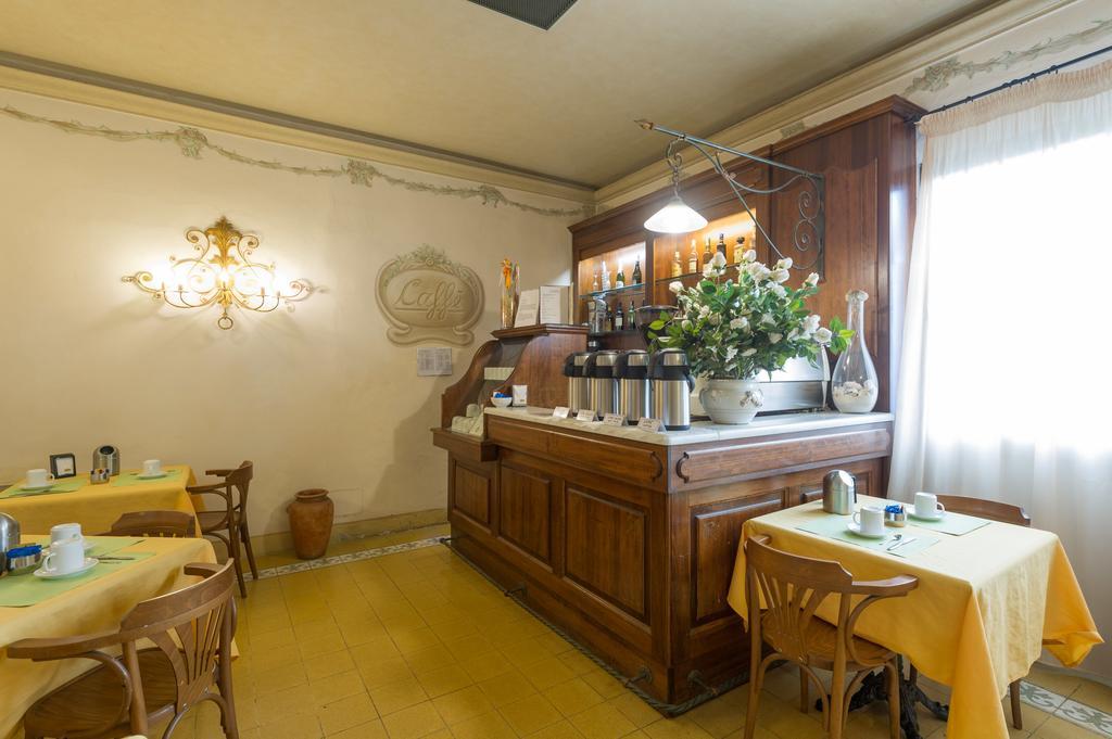 Hotel Moderno Pisa Exterior photo