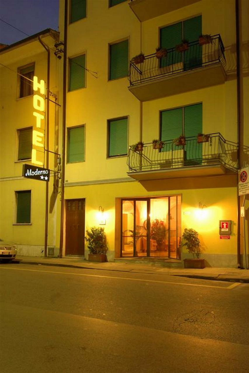 Hotel Moderno Pisa Exterior photo