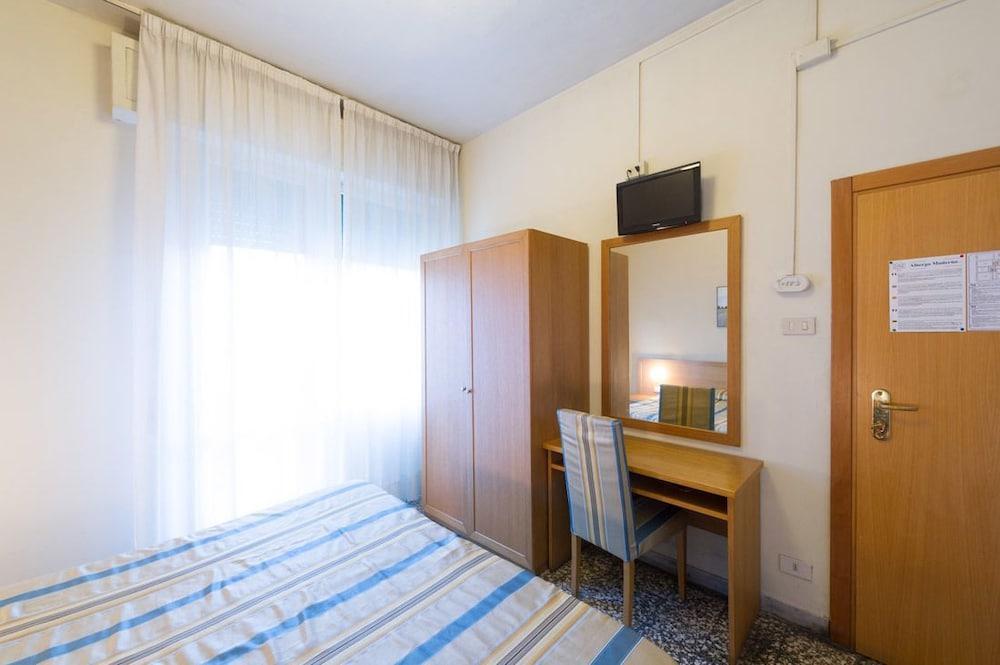 Hotel Moderno Pisa Exterior photo